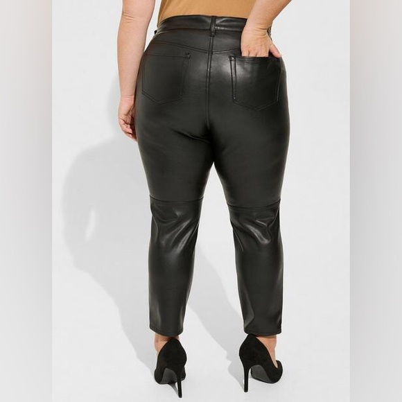 Torrid Perfect Skinny Faux Leather Mid Rise Pant Size 18 NWT - Picture 2 of 5